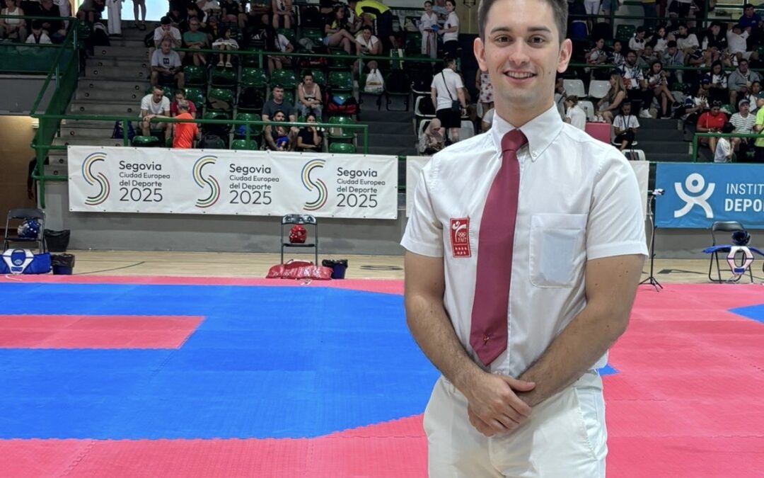 DANIEL GÓMEZ PRIMER ARBITRO INTERNACIONAL DEL CLUB